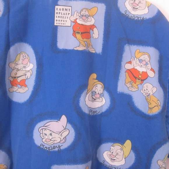 Disney Medical Scrub Shirt M Doc Dopey Sneezy Optometrist chart Snow White vtg - Picture 9 of 10